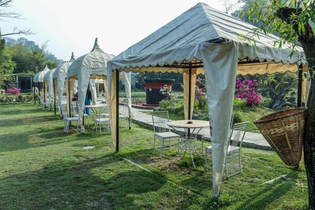 Grand Norling Hotel'S Resort Katmandu Dış mekan fotoğraf